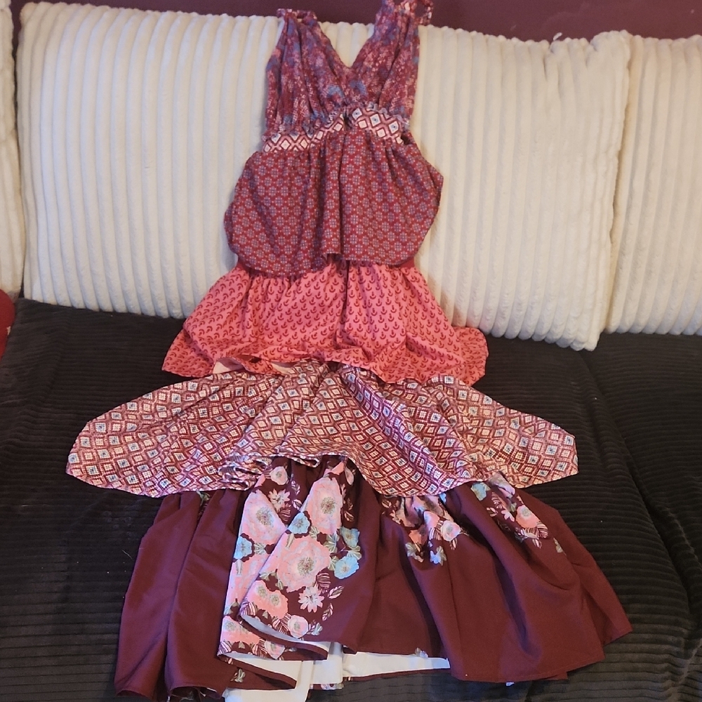 Elegant Multi-Patterned Maxi Dress - image 1